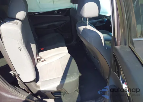 2019 Kia Sorento 3.3L Lx z USA, uszkodzony, nr VIN 5XYPGDA54KG499183